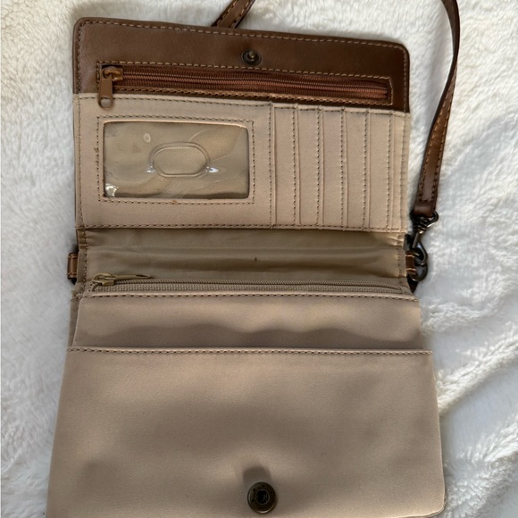 Nine West wallet purse Size 8x5 like new with cute grommet & crystal details - Picture 3 of 4